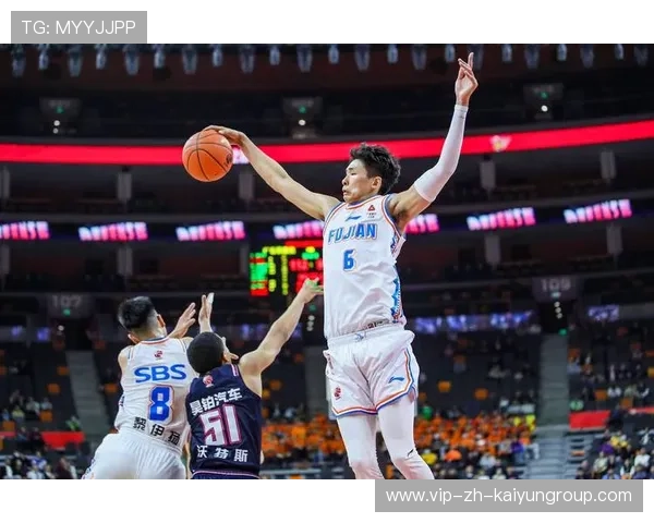 CBA赛场的拼搏故事感动无数人，cba感人瞬间