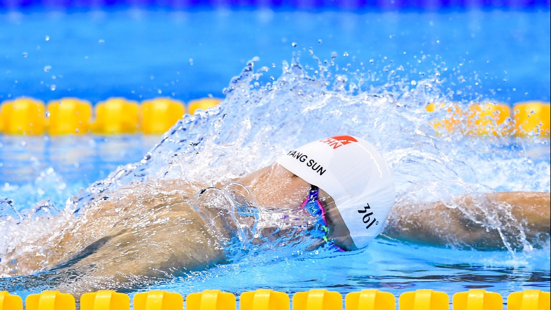 开云体育俱乐部官网-亚洲杯中国足球逆袭 球迷感叹球队进步明显，中国足球队亚洲杯亚军阵容